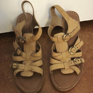 Gianni Bini neutral heels